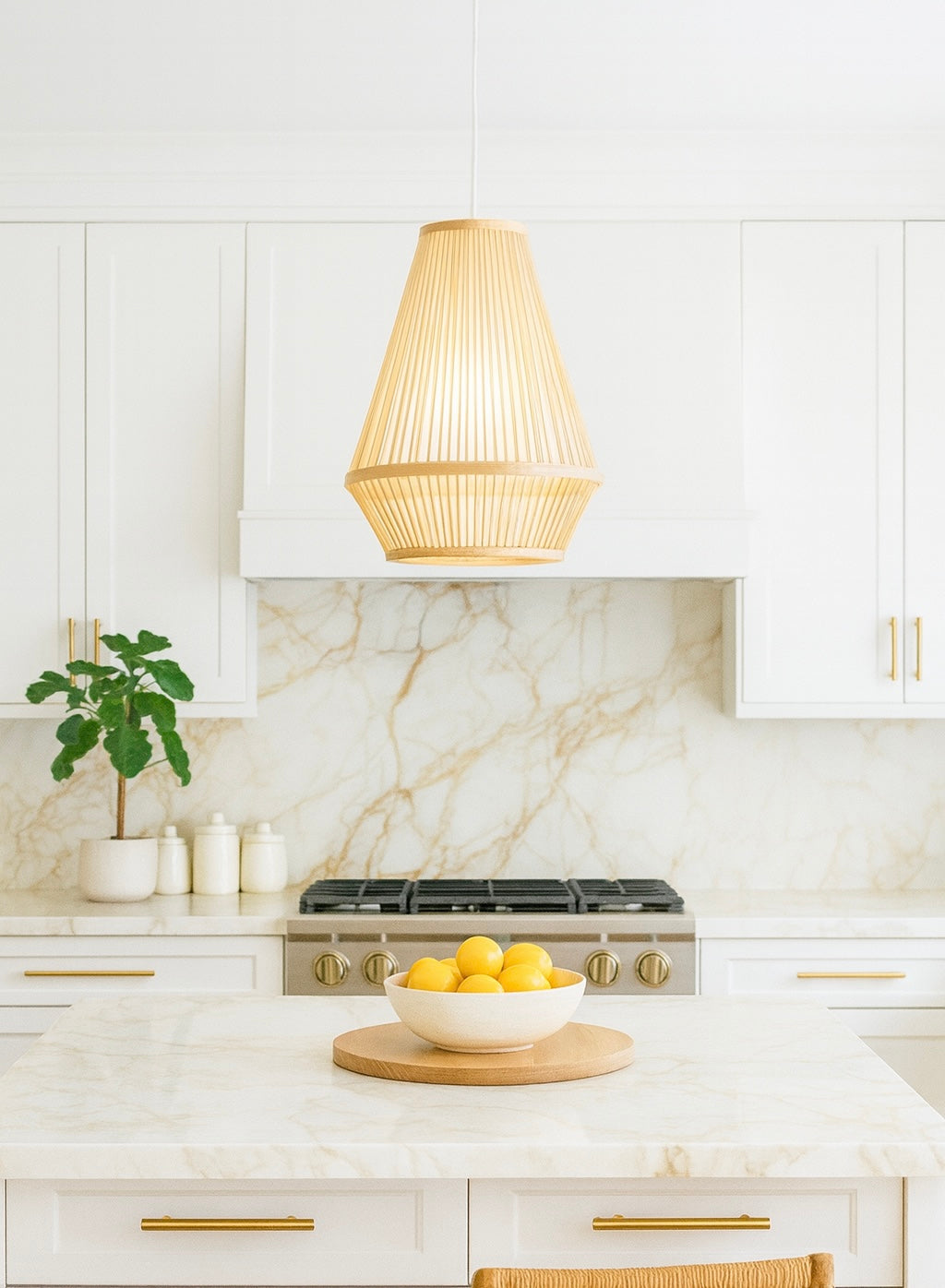 Natural Woven Bamboo – Eco-Friendly & Stylish Home Accents.