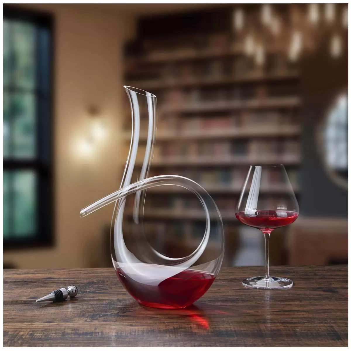 Wine Decanter 1.2L – Stylish Glass Decanter for Better Wine Taste.