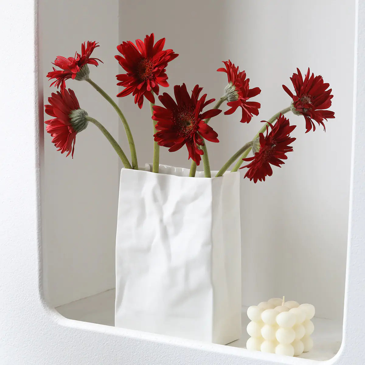 Nina Porcelain Flower Vase