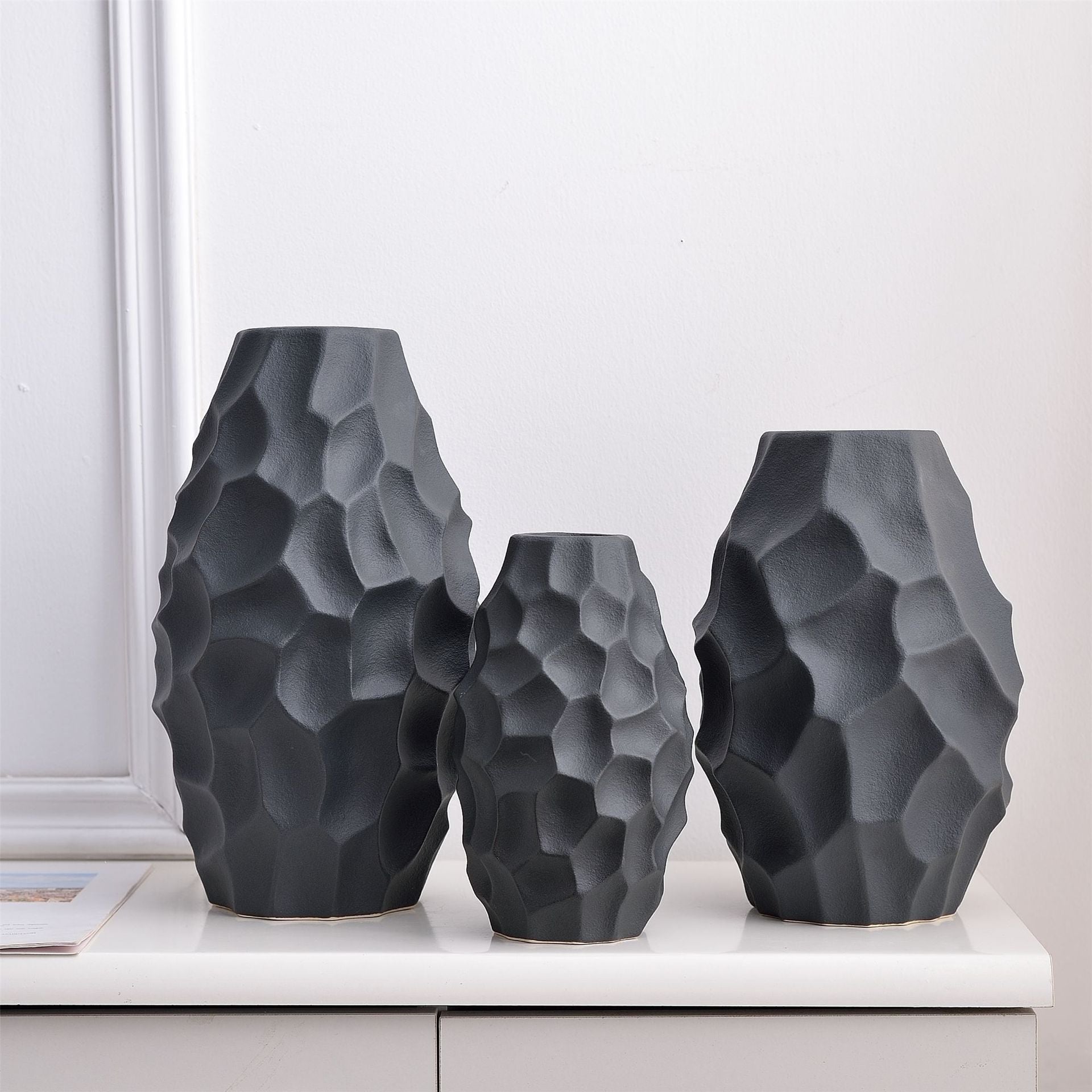 Wangcheng Nordic Vases - The Nest Trading Company