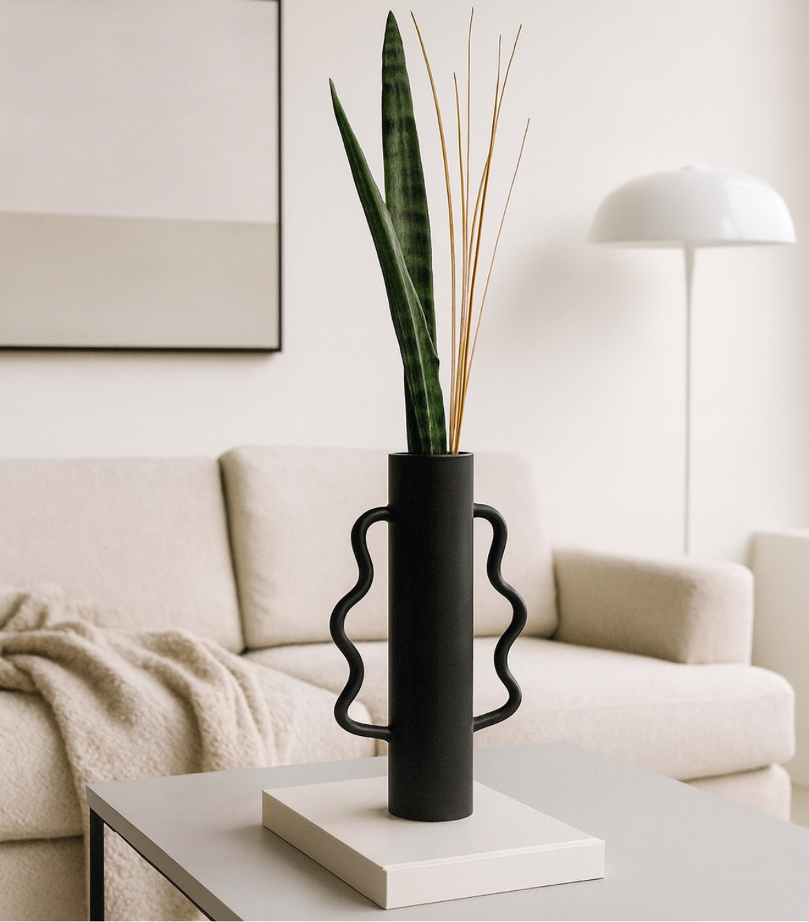 The Lola Vase - Modern Minimalist Decor - The Nest Trading Company