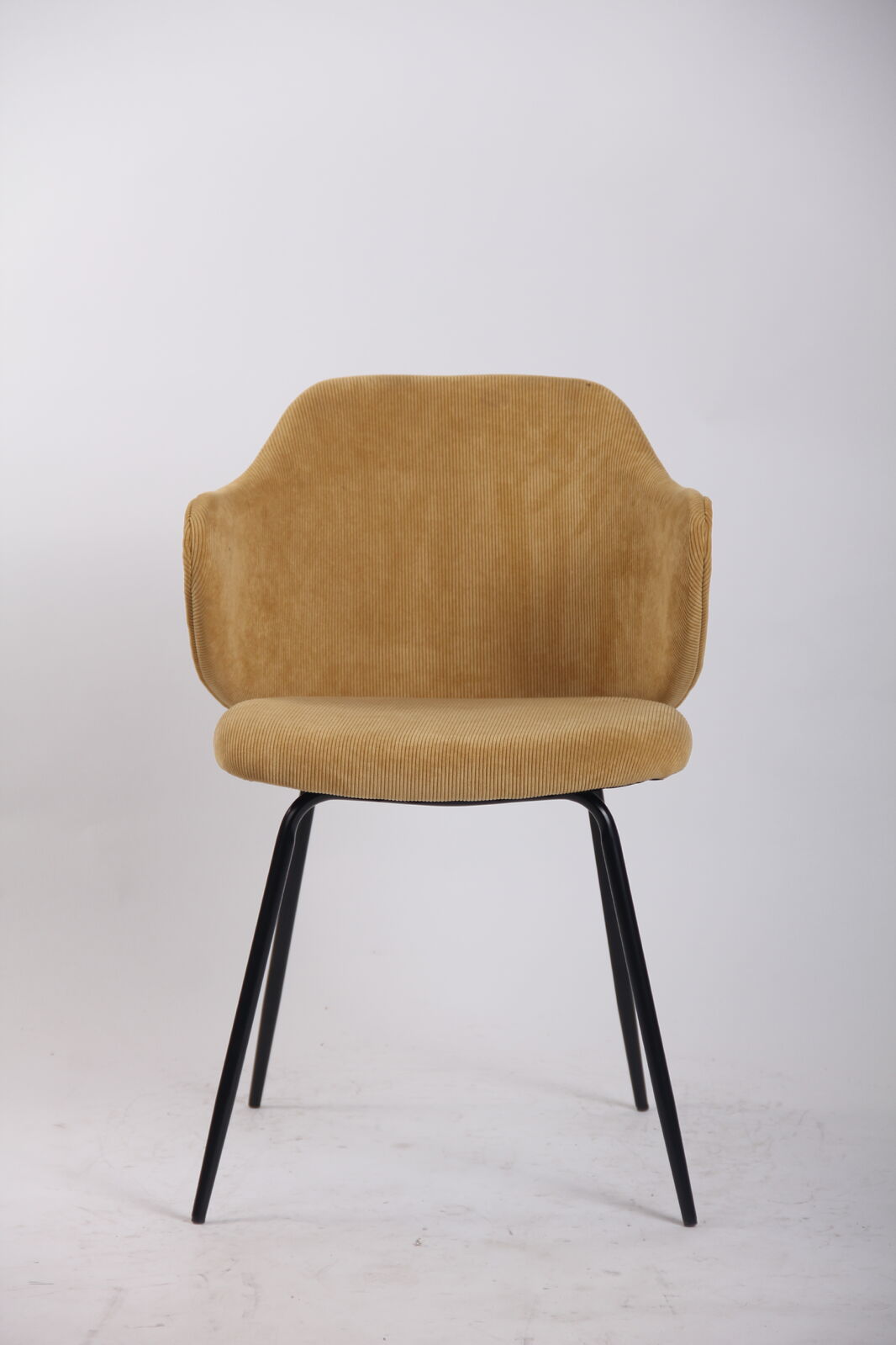 Set of 4 Dining Chairs – Stylish & Comfortable Seating.