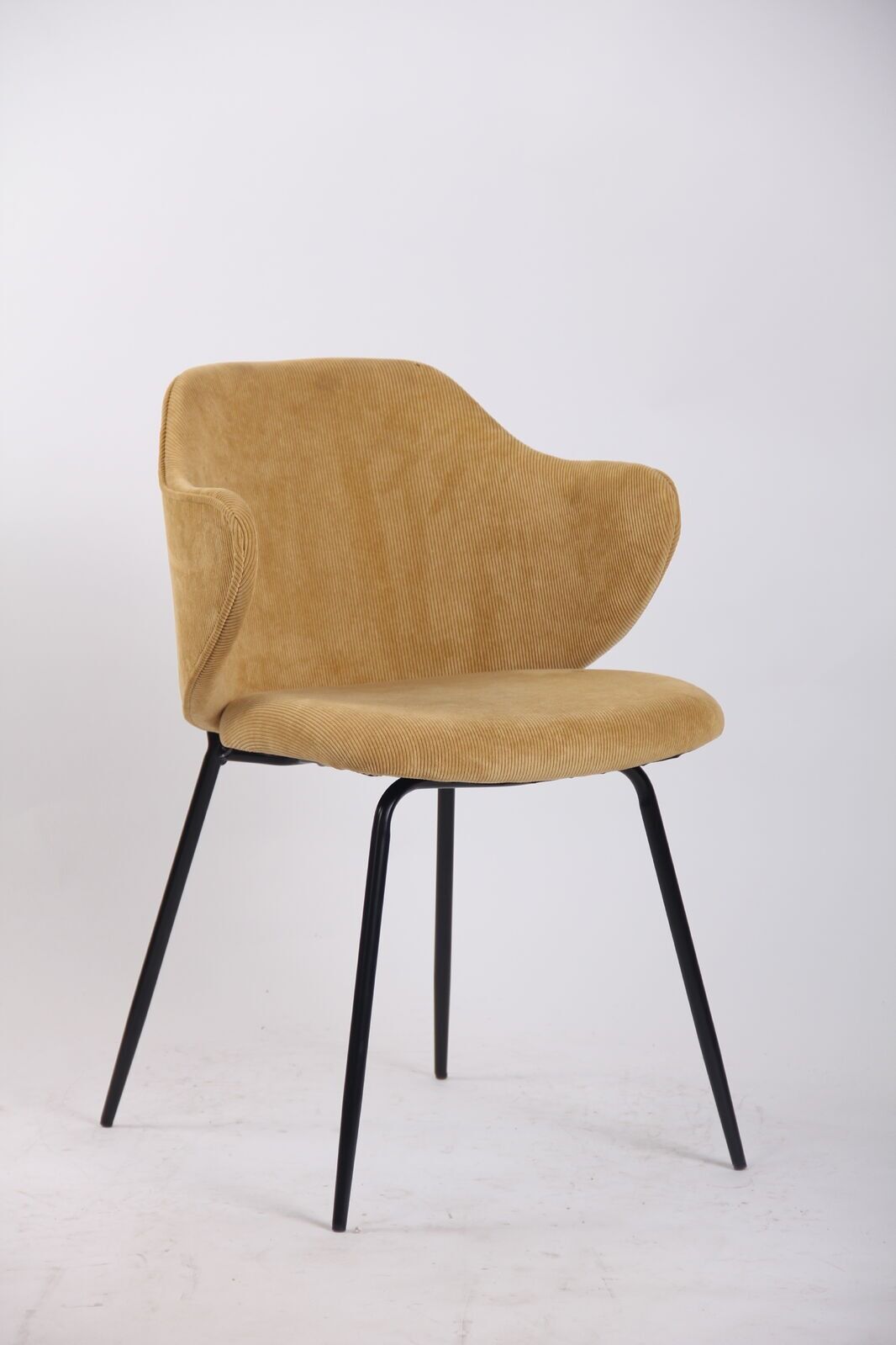 Set of 4 Dining Chairs – Stylish & Comfortable Seating.